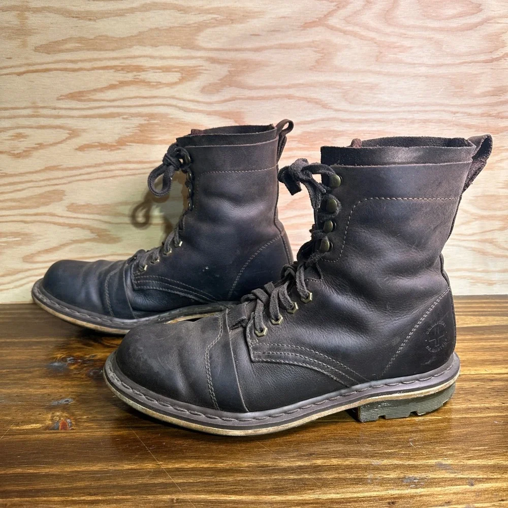 Dr. Martens Pier Dark Brown Leather Cap Toe Combat Boots Mens 11 Lace Up Rugged